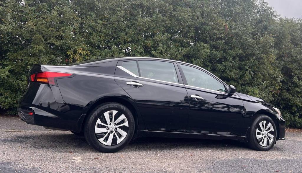 used 2024 Nissan Altima car, priced at $21,900