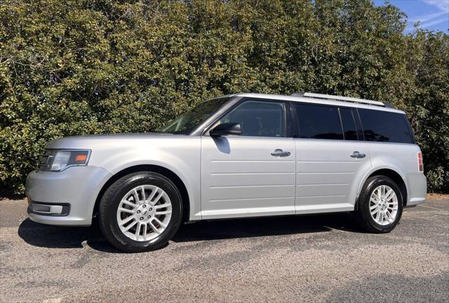 used 2015 Ford Flex car, priced at $11,900