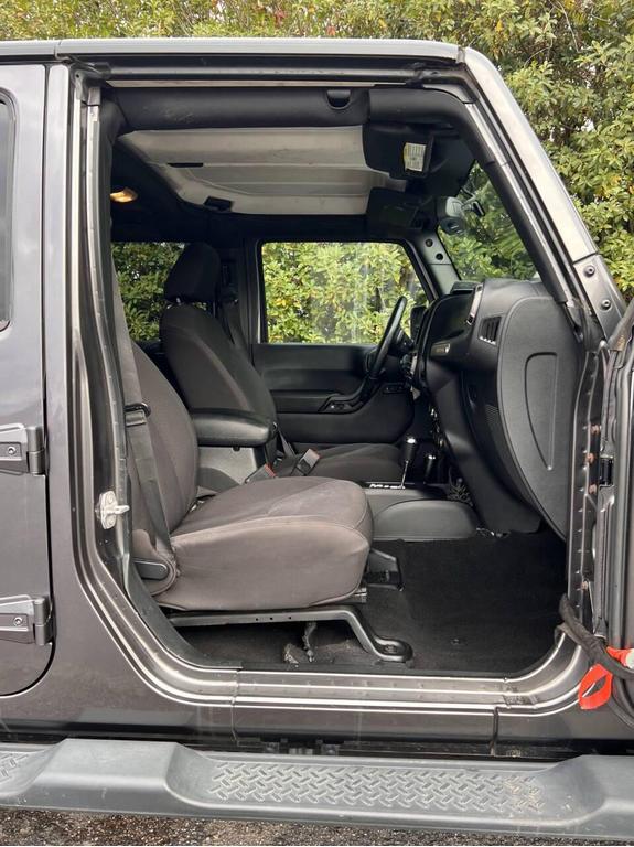 used 2016 Jeep Wrangler Unlimited car, priced at $16,900