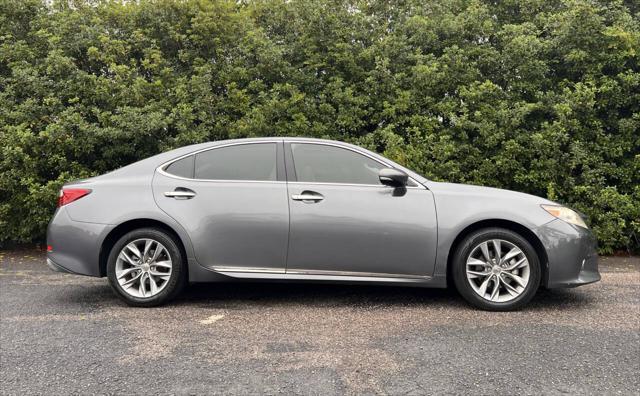 used 2013 Lexus ES 350 car, priced at $14,900