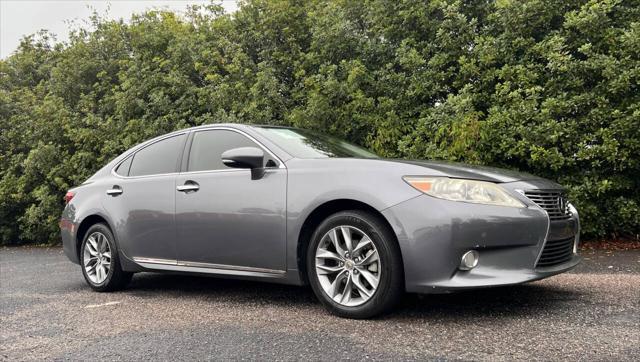 used 2013 Lexus ES 350 car, priced at $14,900
