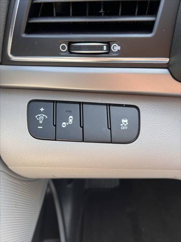 used 2018 Hyundai Elantra car