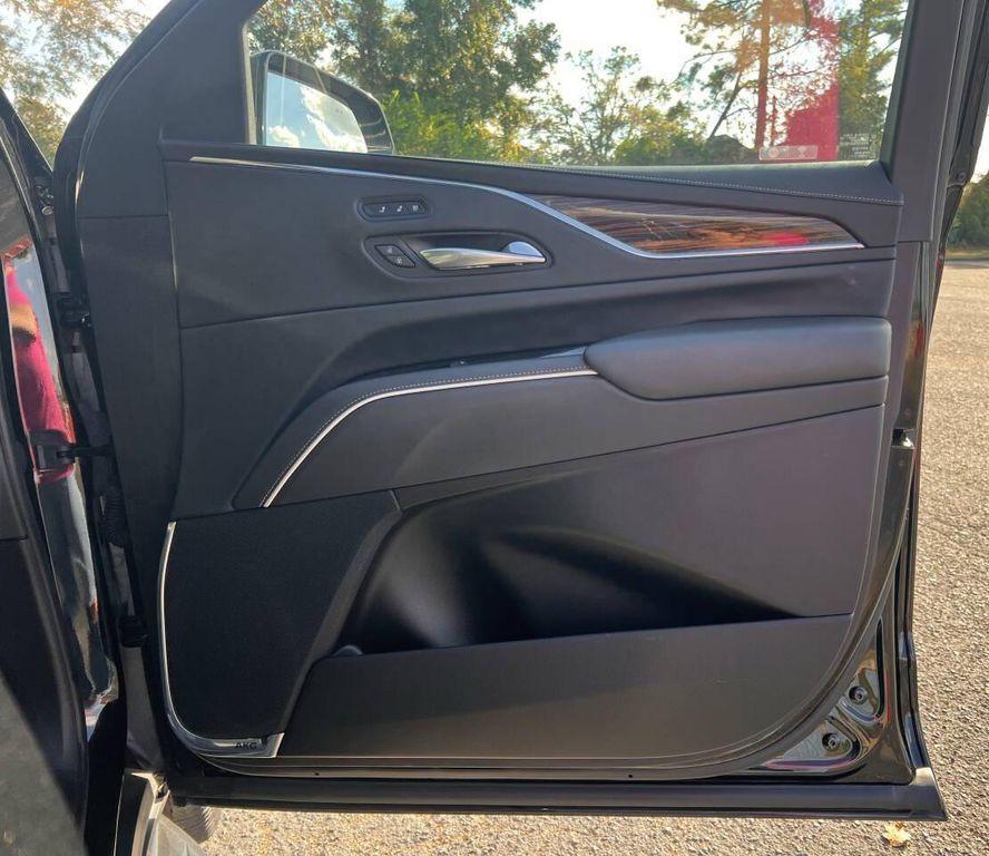 used 2021 Cadillac Escalade ESV car, priced at $64,900