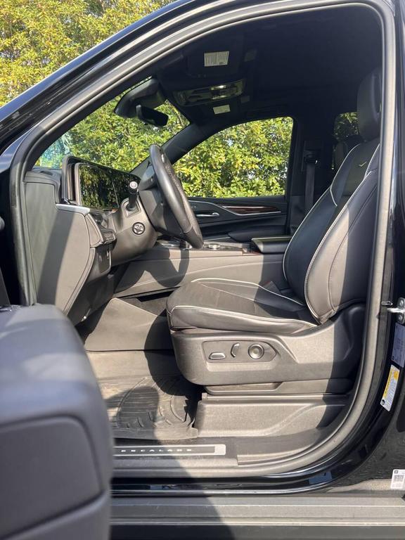 used 2021 Cadillac Escalade ESV car, priced at $64,900