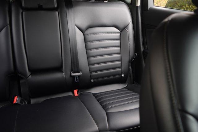 used 2022 Ford Edge car, priced at $25,000