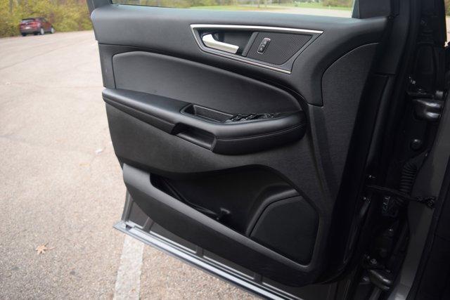 used 2022 Ford Edge car, priced at $25,000