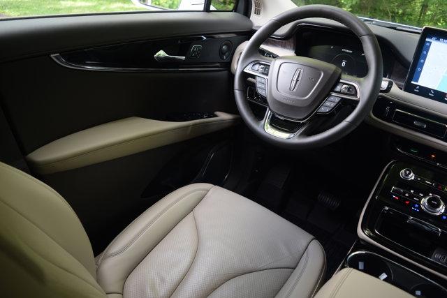 used 2022 Lincoln Nautilus car, priced at $37,500