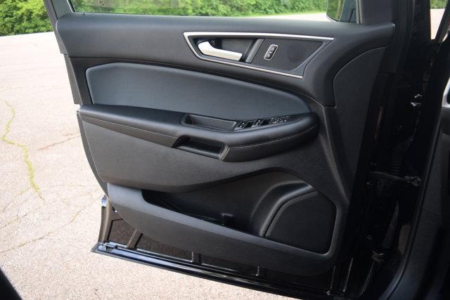 used 2022 Ford Edge car, priced at $25,000
