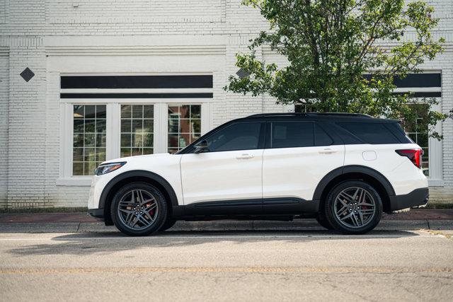 new 2025 Ford Explorer car, priced at $61,558