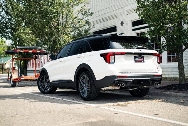 new 2025 Ford Explorer car, priced at $61,558