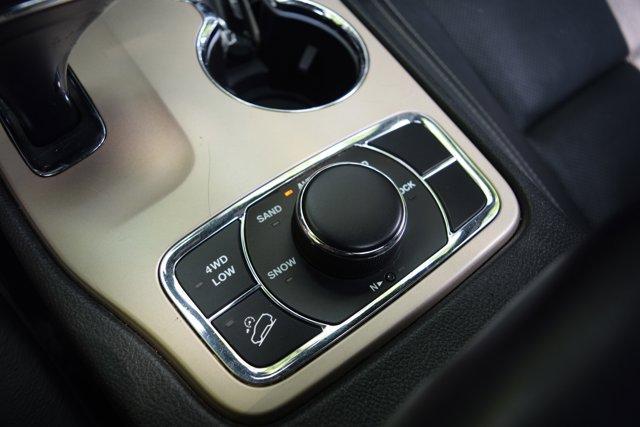 used 2014 Jeep Grand Cherokee car, priced at $10,500