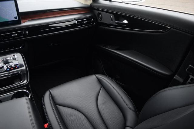 used 2023 Lincoln Nautilus car, priced at $42,000