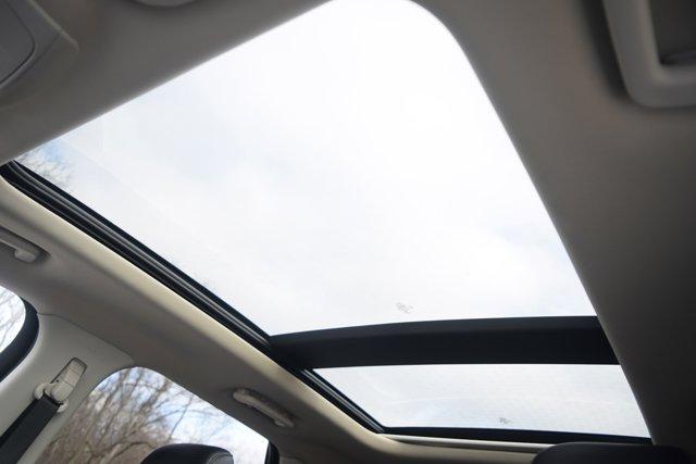 used 2022 Ford Edge car, priced at $25,000