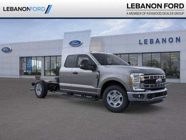 new 2025 Ford F-350 car, priced at $54,046