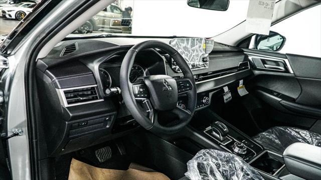 new 2024 Mitsubishi Outlander car, priced at $35,210