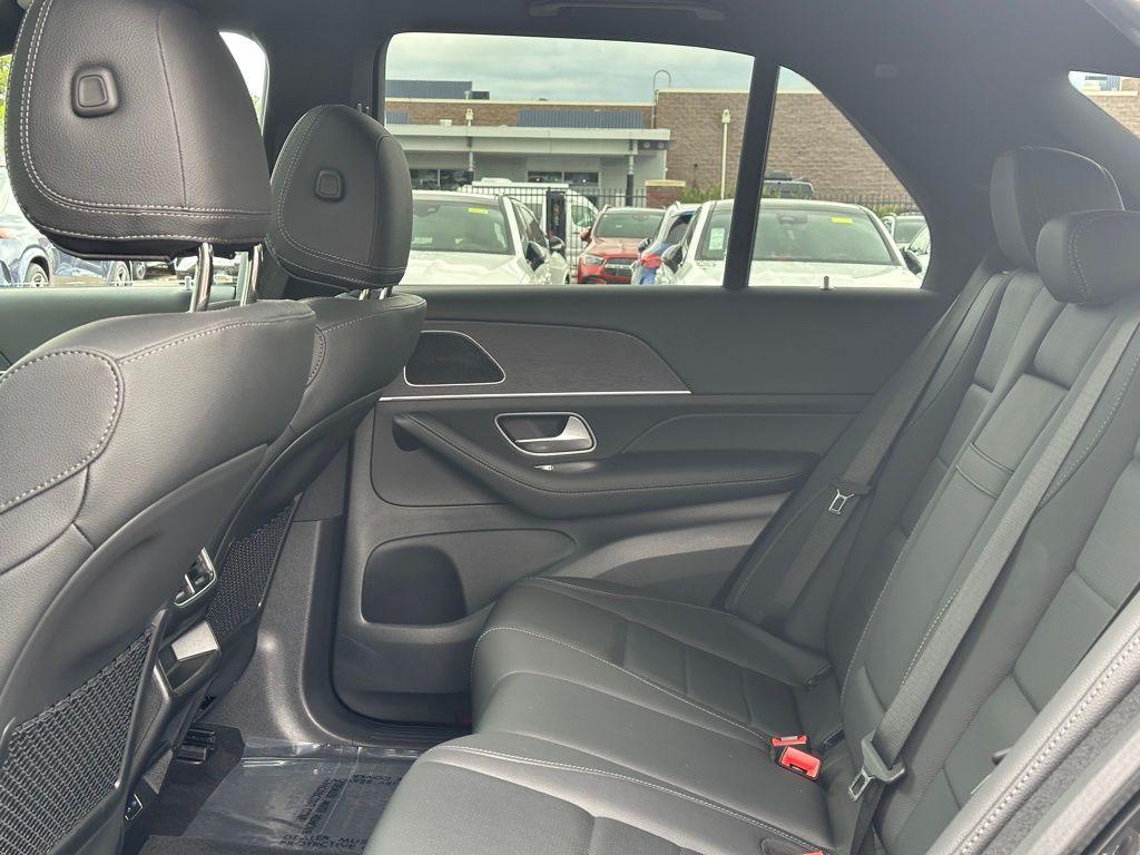 used 2025 Mercedes-Benz GLE 350 car, priced at $59,438