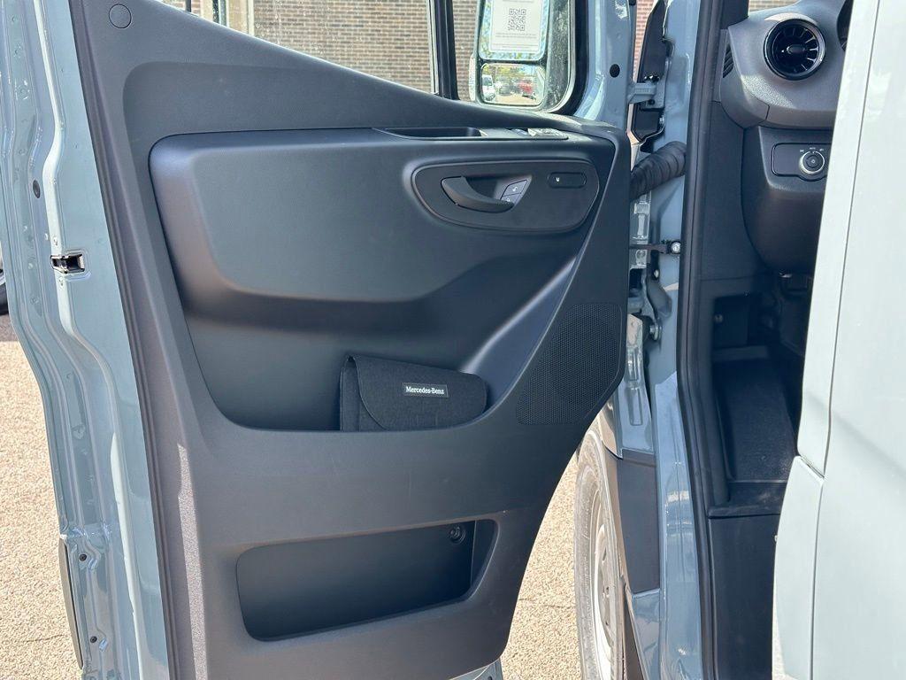 new 2024 Mercedes-Benz Sprinter 2500 car, priced at $67,951