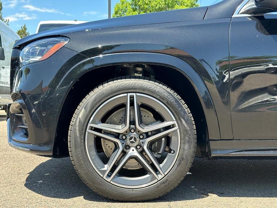 new 2024 Mercedes-Benz GLS 450 car, priced at $93,875