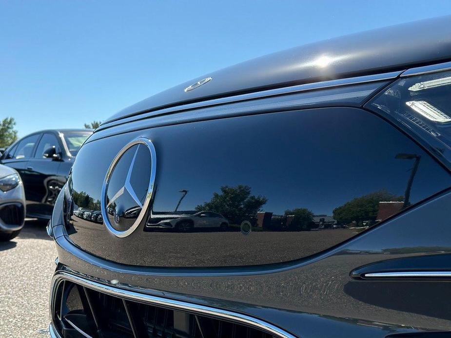 new 2023 Mercedes-Benz EQS 580 car, priced at $156,170