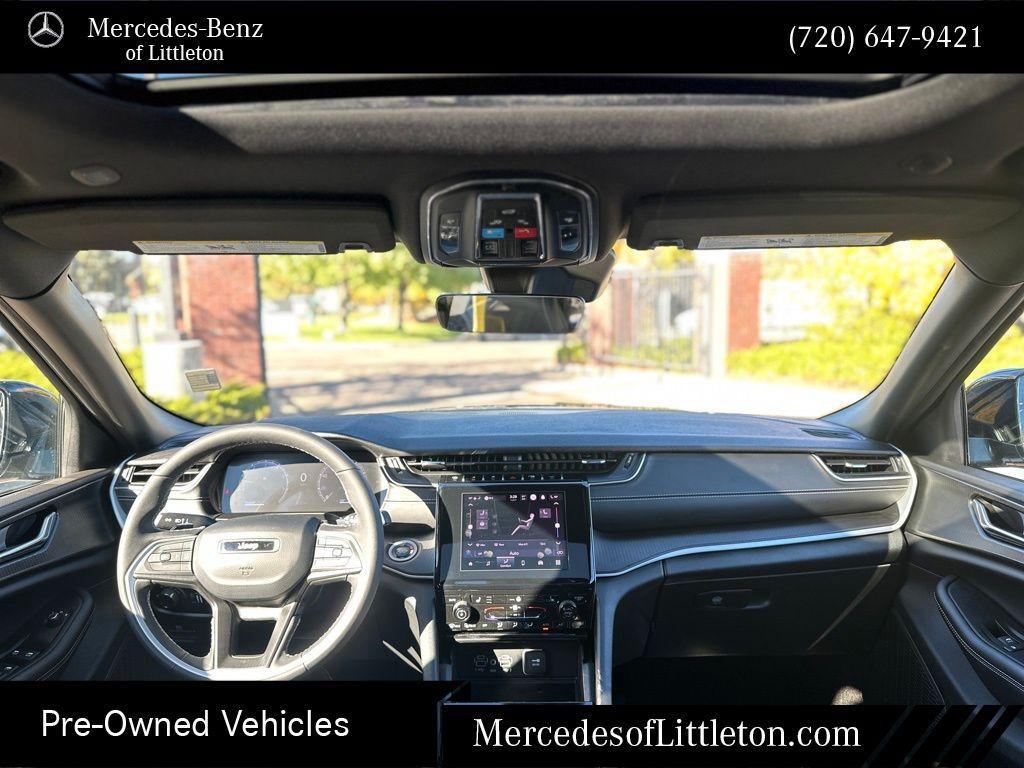 used 2025 Jeep Grand Cherokee car, priced at $35,260