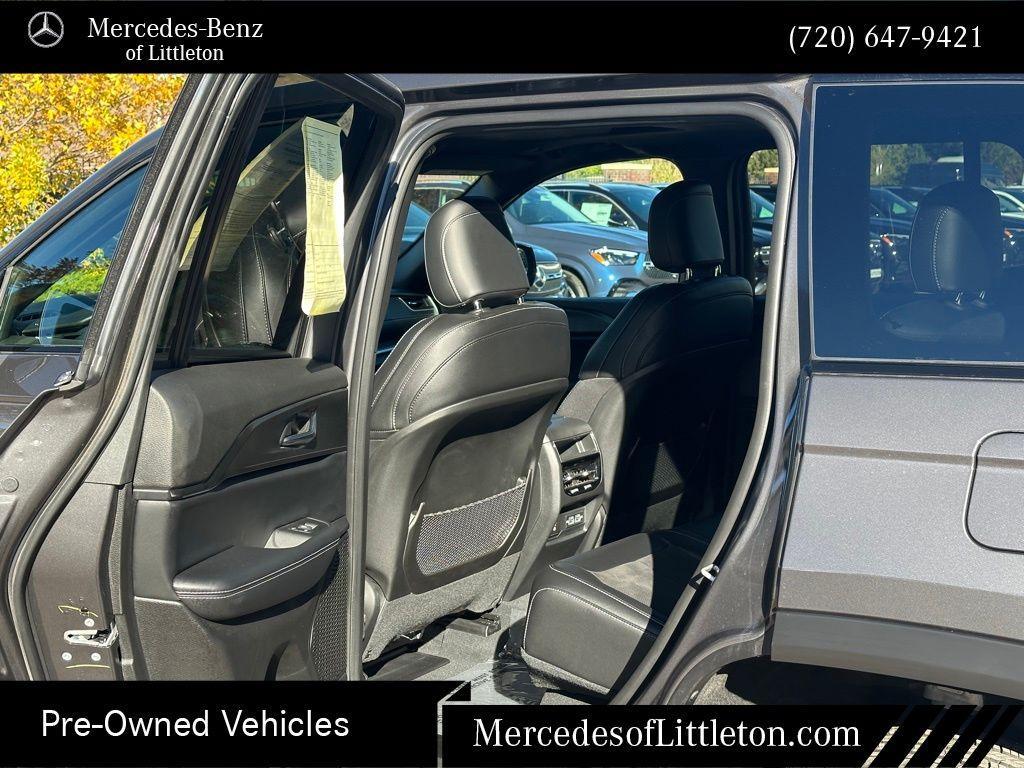 used 2025 Jeep Grand Cherokee car, priced at $35,260