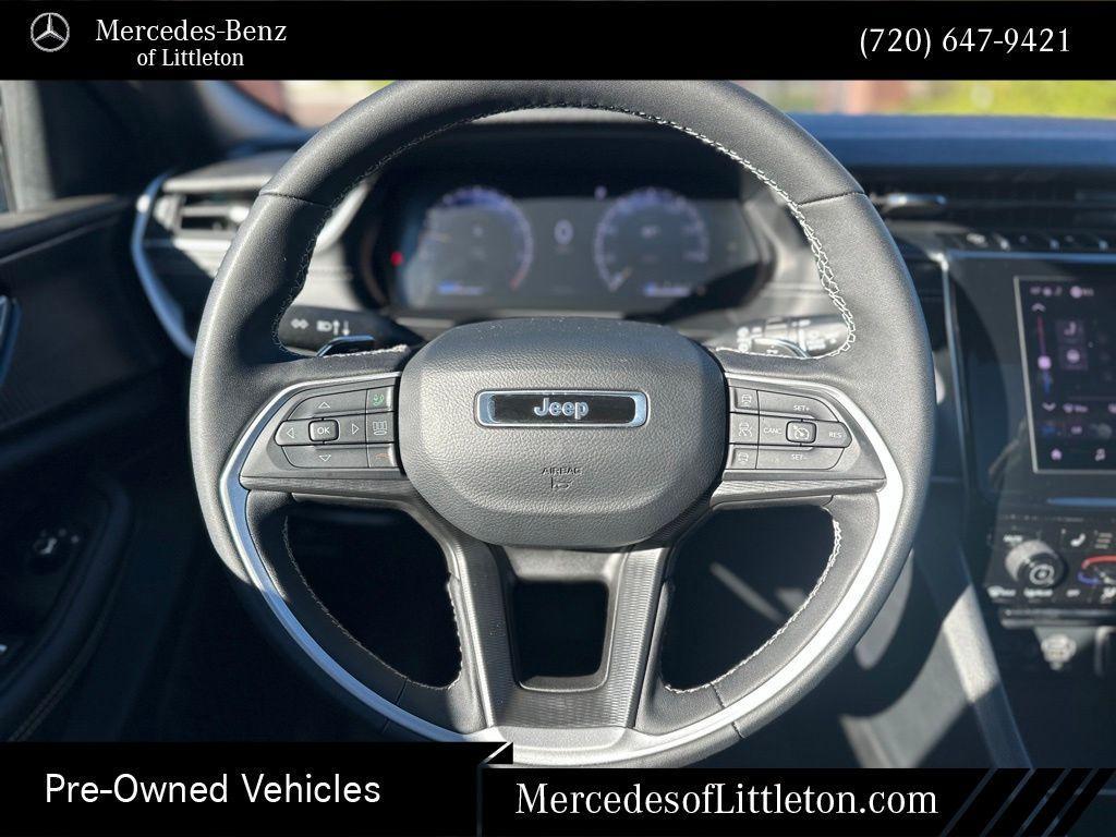 used 2025 Jeep Grand Cherokee car, priced at $35,260