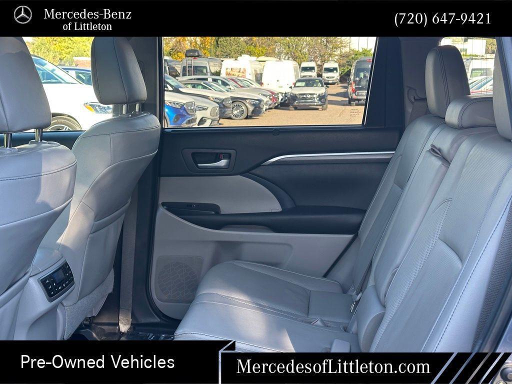 used 2018 Toyota Highlander car, priced at $23,631