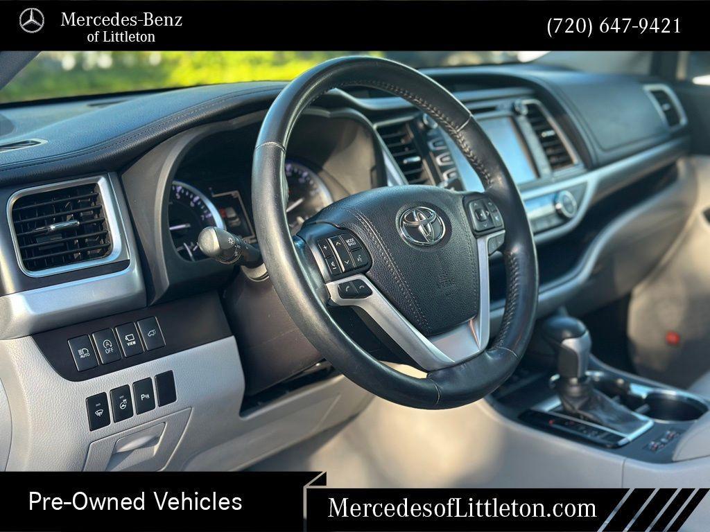 used 2018 Toyota Highlander car, priced at $23,631