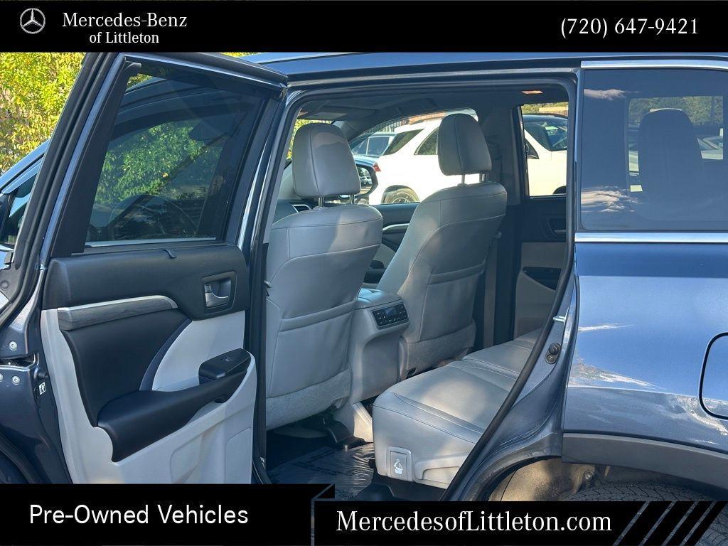 used 2018 Toyota Highlander car, priced at $23,631