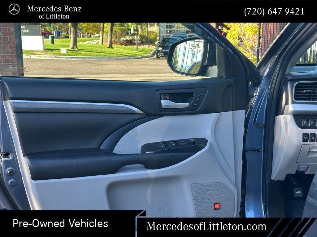 used 2018 Toyota Highlander car, priced at $23,631