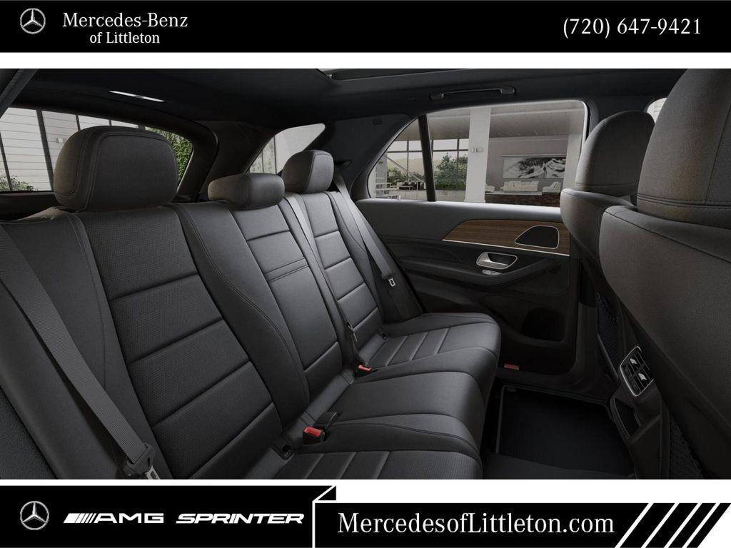 new 2025 Mercedes-Benz GLE 450 car, priced at $75,795