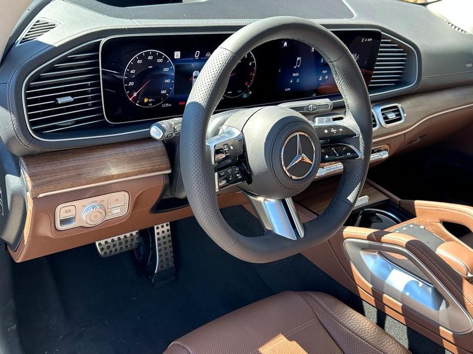 new 2024 Mercedes-Benz GLS 580 car, priced at $121,650