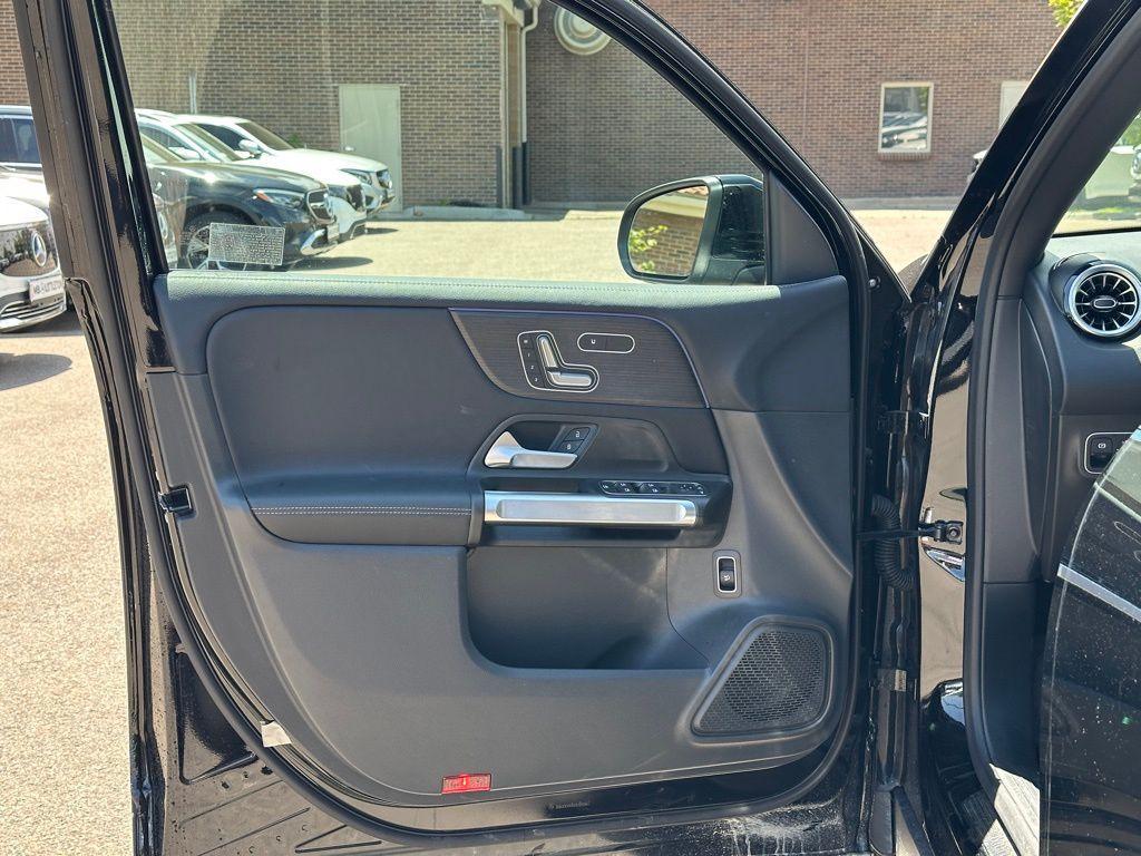 used 2025 Mercedes-Benz GLB 250 car, priced at $44,478