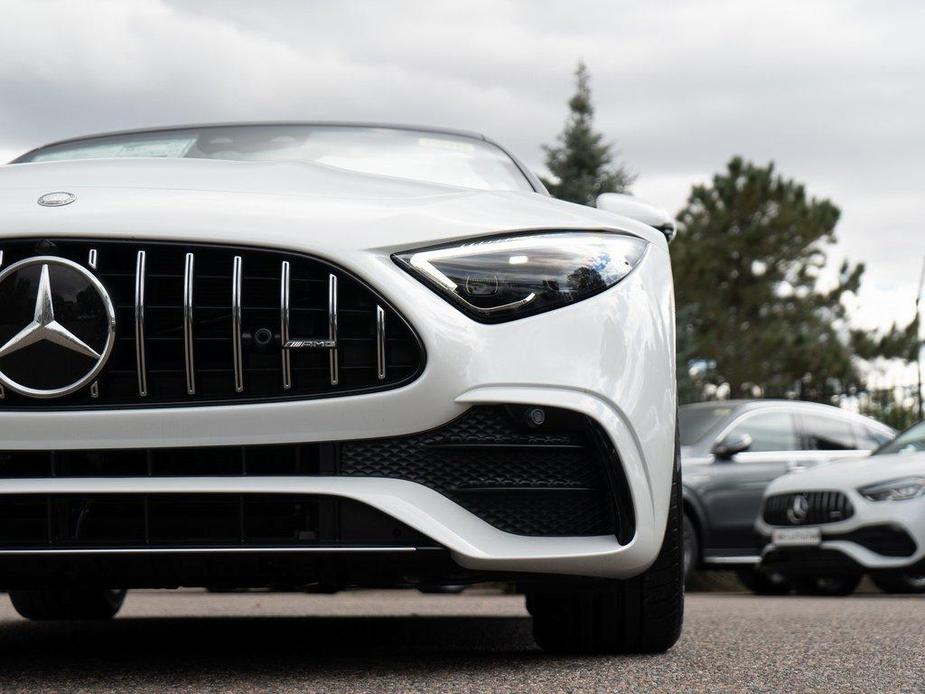 new 2023 Mercedes-Benz AMG SL 43 car, priced at $110,362