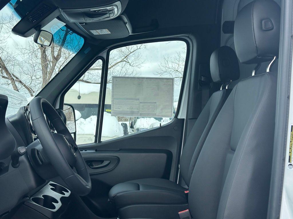new 2025 Mercedes-Benz Sprinter 2500 car, priced at $75,085