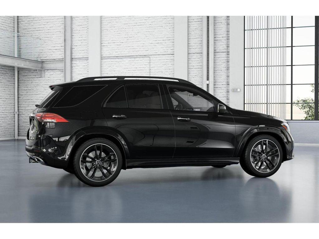 new 2025 Mercedes-Benz GLE 580 car, priced at $105,765