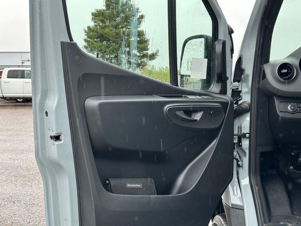 new 2025 Mercedes-Benz Sprinter 2500 car, priced at $73,907