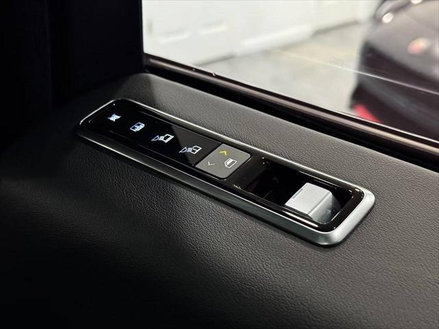 used 2022 Land Rover Range Rover car, priced at $67,800