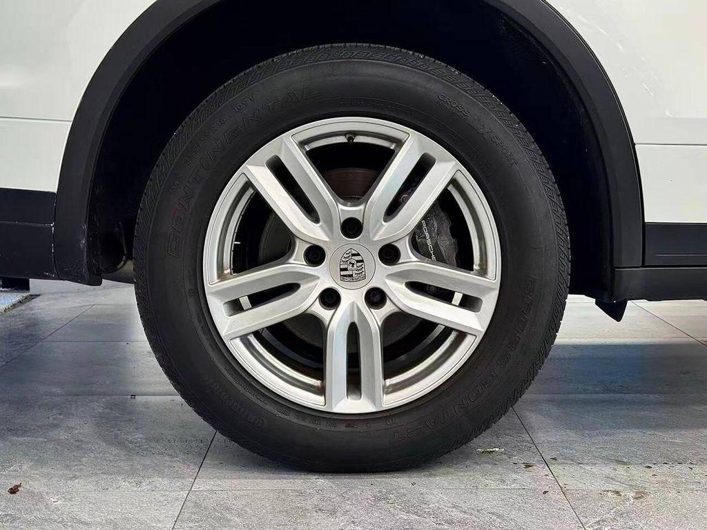used 2018 Porsche Cayenne car, priced at $29,800