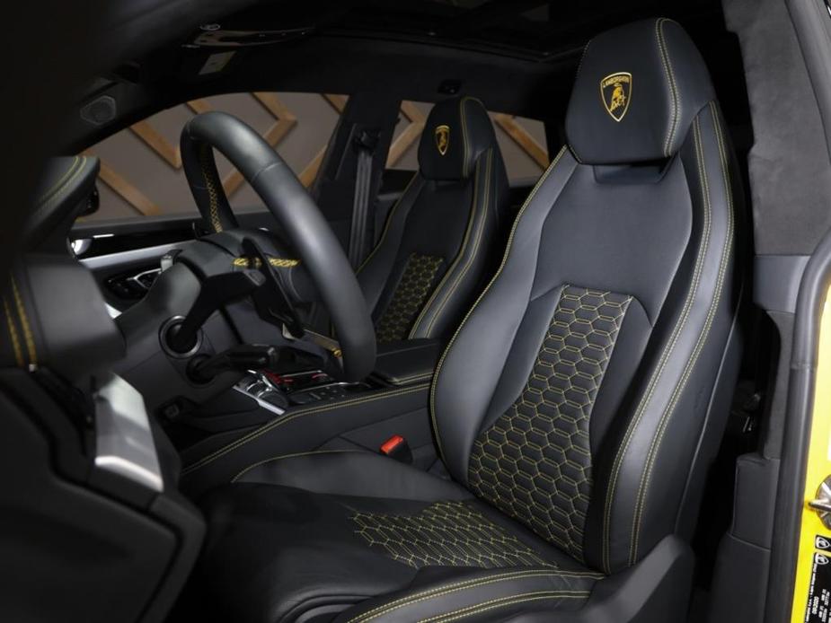 used 2021 Lamborghini Urus car, priced at $230,000
