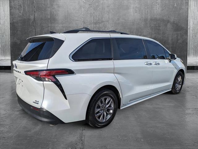 used 2022 Toyota Sienna car, priced at $32,747