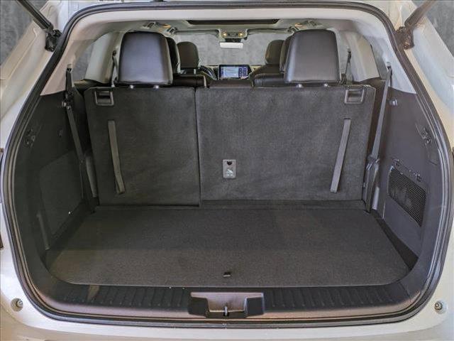 used 2020 Toyota Highlander car, priced at $36,417