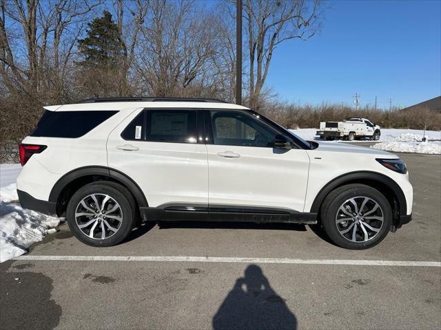 new 2025 Ford Explorer car, priced at $46,995