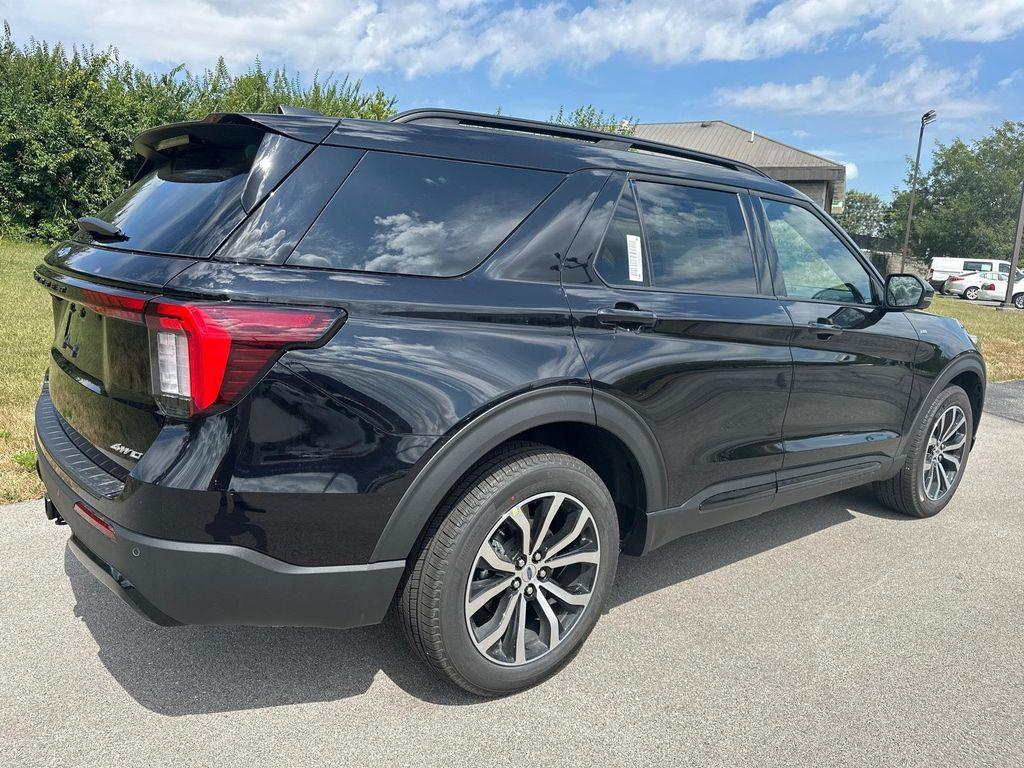 new 2025 Ford Explorer car, priced at $48,715