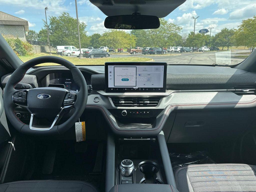 new 2025 Ford Explorer car, priced at $48,715