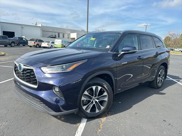 used 2021 Toyota Highlander Hybrid car, priced at $35,500