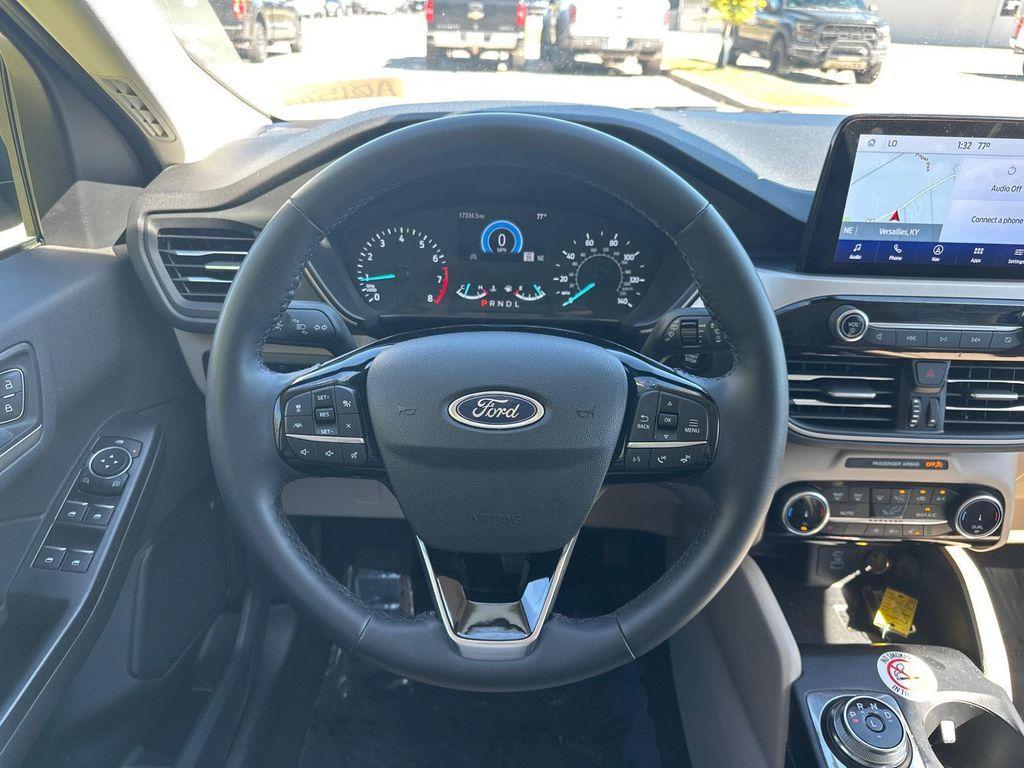 used 2022 Ford Escape car, priced at $21,000