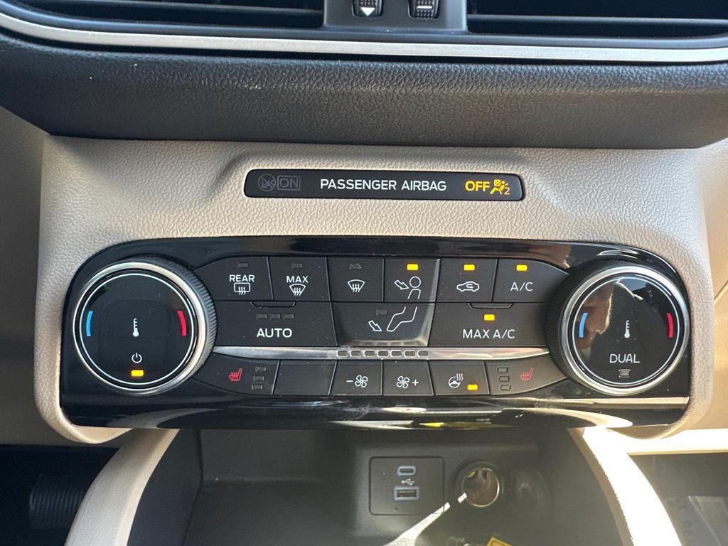 used 2022 Ford Escape car, priced at $21,000