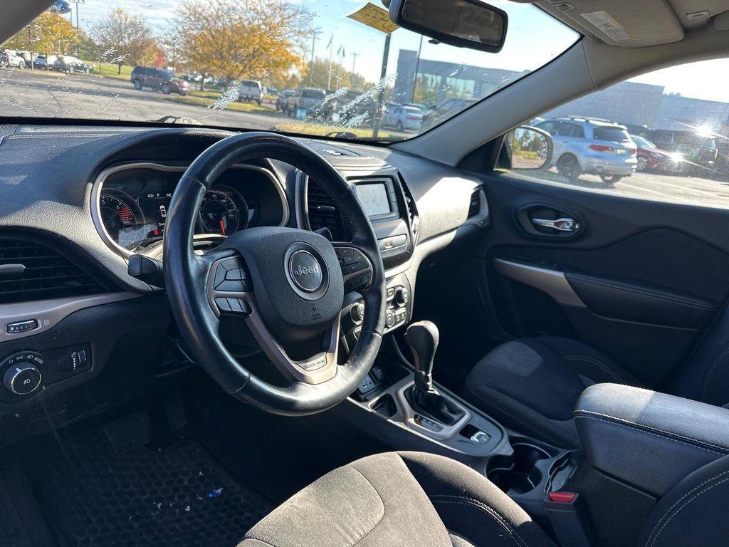 used 2018 Jeep Cherokee car, priced at $10,000