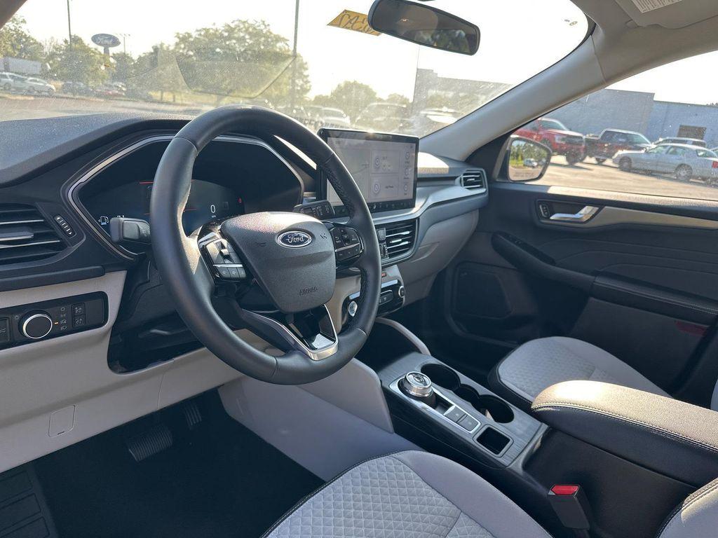 used 2023 Ford Escape car, priced at $26,500